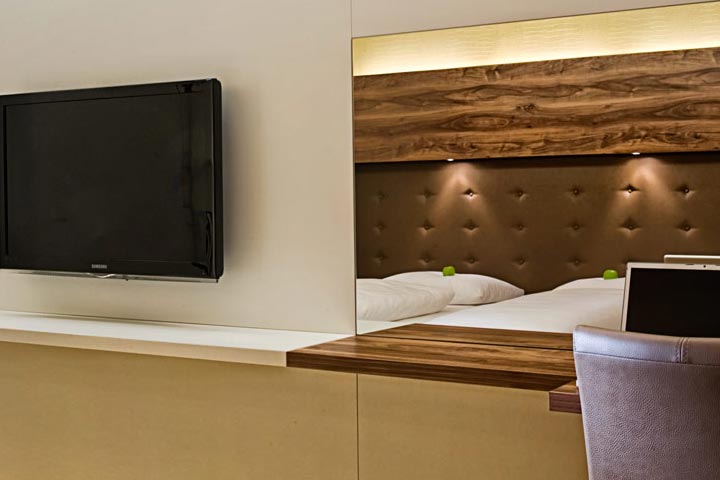 Flat TVs SORAT Hotels