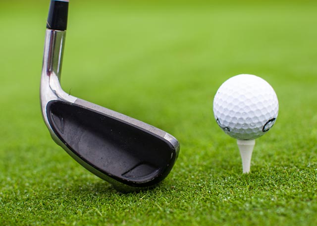 Indoor golf in the hotel