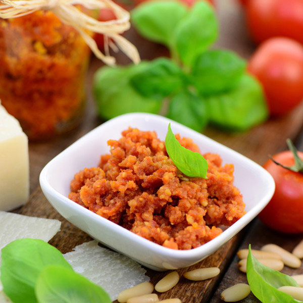 Tomato pesto