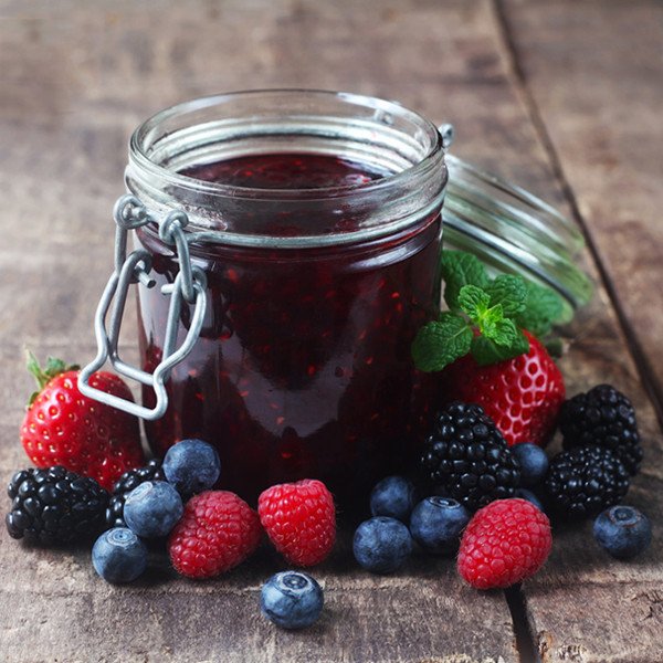 Wild-berryjam with amaretto liqueur