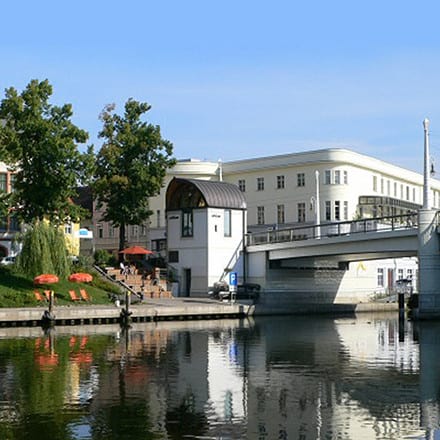 Jahrtausendbrücke millennium bridge