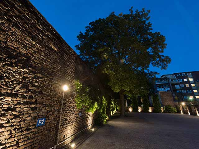 Car park [Inner courtyard]